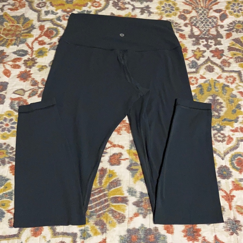 Lululemon aligns 28”